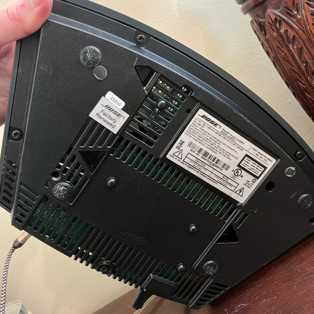 Bose Graphite Wave Music System - Picture 3 of 3